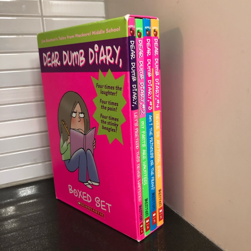 Dear Dumb Diary 1-4 paperback box set